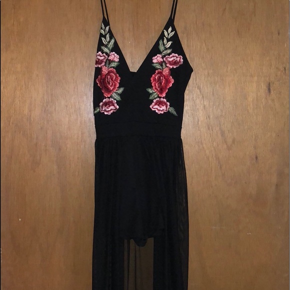 Rose Romper - Picture 2 of 3